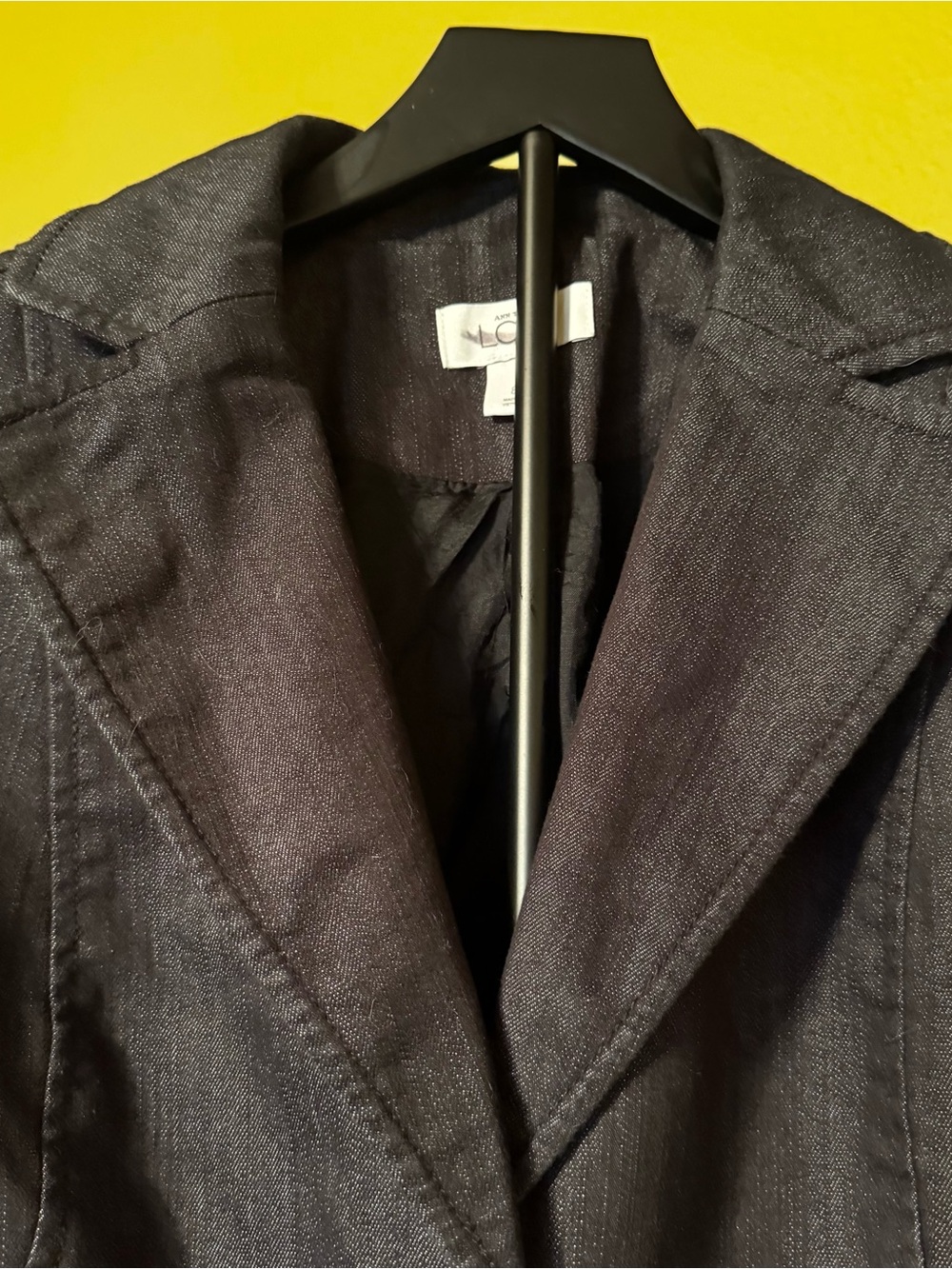 Ann Taylor LOFT Blazer Women 8 Black Denim Look Tailored Fitted 2 Button Jacket - Picture 4 of 9